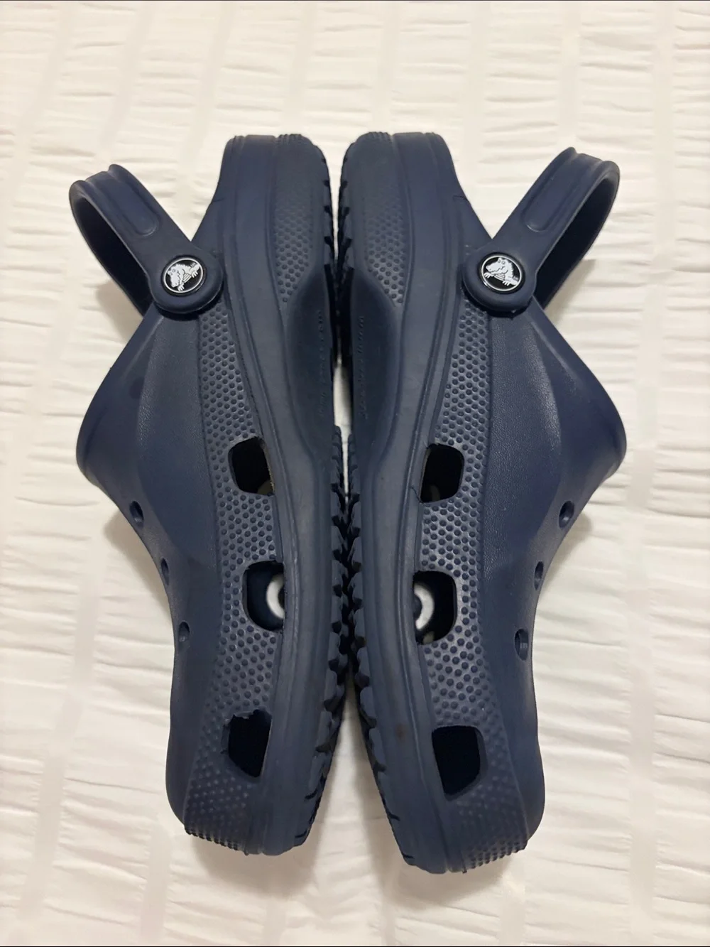 CROCS  Men’s SZ 8 / Women’s SZ 10 Navy Classic Clog